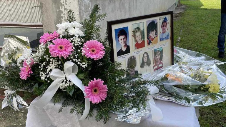 Porodice ubijenih Bijeljinaca nezadovoljne dužinom sudskog postupka
Porodice ubijenih Bijeljinaca nezadovoljne dužinom sudskog postupka