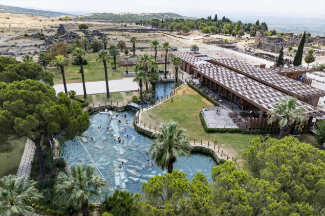 Pamukkale spaja prirodna čuda s drevnom baštinom u zapadnoj Turskoj Pamukkale spaja prirodna čuda s drevnom baštinom u zapadnoj Turskoj