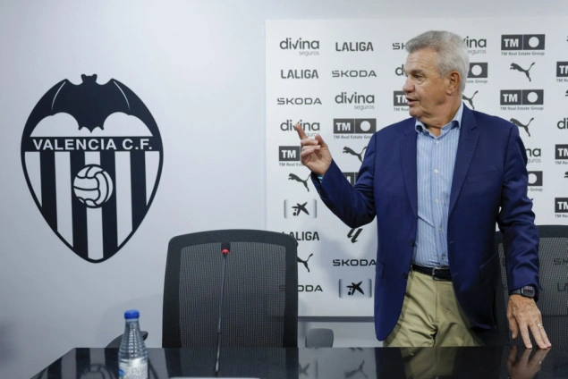 Javier Aguirre: Odbio sam ponude četiri kluba prije nego što sam preuzeo Valenciju Javier Aguirre: Odbio sam ponude četiri kluba prije nego što sam preuzeo Valenciju