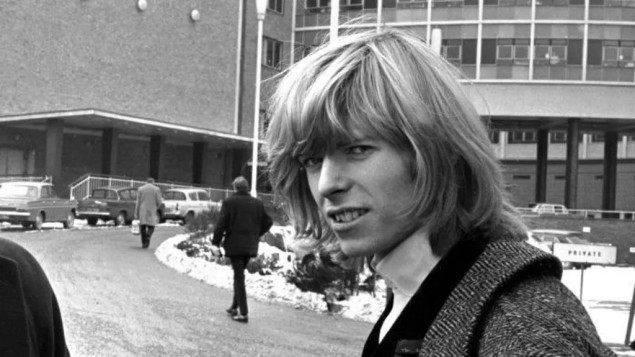 Deset neobjavljenih pjesama mladog Davida Bowieja konačno ugledalo svjetlo dana: Snimke pronađene u staroj arhivi Deset neobjavljenih pjesama mladog Davida Bowieja konačno ugledalo svjetlo dana: Snimke pronađene u staroj arhivi