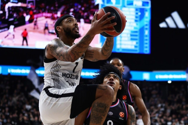 Partizan slavio u Francuskoj, Hapoel srušio Zvezdu u Beogradu Partizan slavio u Francuskoj, Hapoel srušio Zvezdu u Beogradu