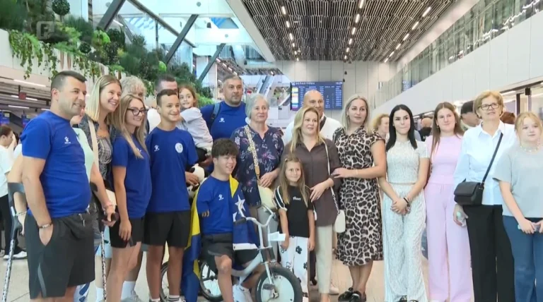 S tri medalje oko vrata s Evropskog prvenstva: Bh. paraplivači Barlov i Zulfić stigli u BiH S tri medalje oko vrata s Evropskog prvenstva: Bh. paraplivači Barlov i Zulfić stigli u BiH