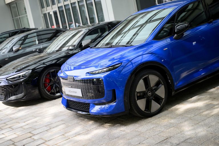 Planirate kupovinu e-vozila? Evo kako doći do 12.000 KM bespovratnih sredstava Planirate kupovinu e-vozila? Evo kako doći do 12.000 KM bespovratnih sredstava
