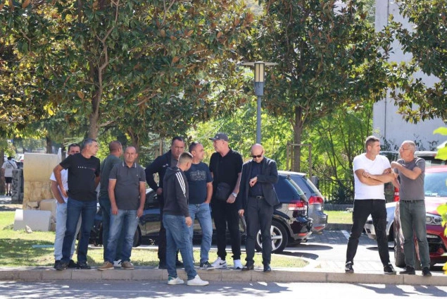 Dio otpuštenih radnika JP Komunalno Mostar dobio privremeno rješenje o povratku na posao Dio otpuštenih radnika JP Komunalno Mostar dobio privremeno rješenje o povratku na posao