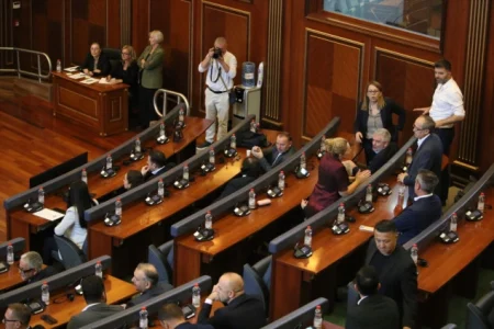 Nova blokada: Skupština Kosova ponovo nije konstituisana