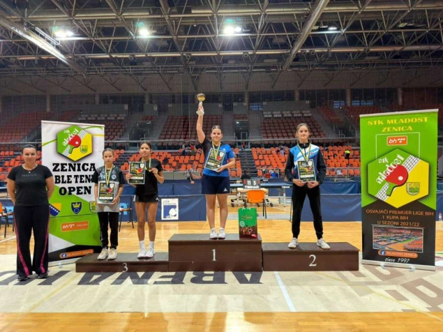 Ana Sladoje i Benjamin Zijadić pobjednici u konkurenciji seniora na 11. Zenica table tennis Openu Ana Sladoje i Benjamin Zijadić pobjednici u konkurenciji seniora na 11. Zenica table tennis Openu