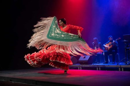 Puerto Flamenco uz ovacije mostarske publike započeo gostovanje u BiH Puerto Flamenco uz ovacije mostarske publike započeo gostovanje u BiH