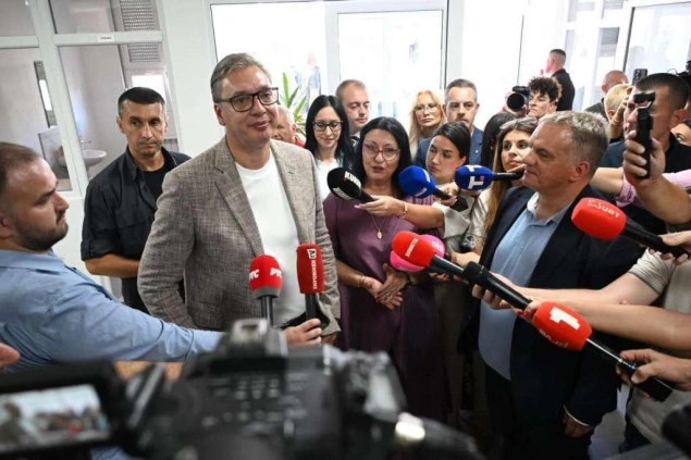 Vučić najavio da će večeras podnijeti ostavku na mjesto predsjednika Srbije