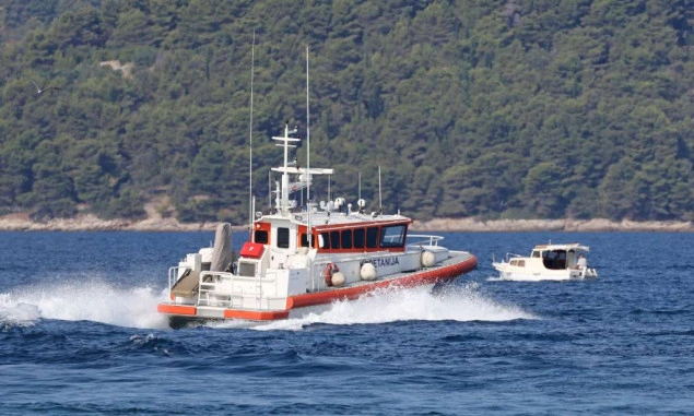 Zbog požara na Braču morskim putem evakuirano 500 osoba Zbog požara na Braču morskim putem evakuirano 500 osoba