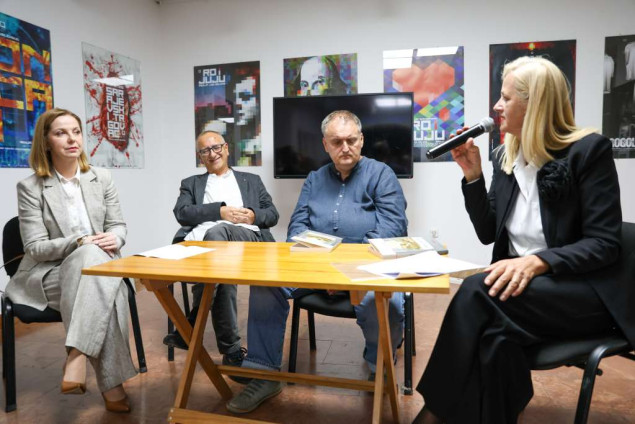 Sarajevskoj publici predstavljeno drugo izdanje naučne studije Čehov i prostor Almira Bašovića Sarajevskoj publici predstavljeno drugo izdanje naučne studije Čehov i prostor Almira Bašovića
