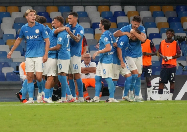 Napoli minimalnim rezultatom pobijedio Bolognu u Seriji A Napoli minimalnim rezultatom pobijedio Bolognu u Seriji A