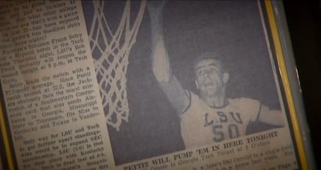 Preminuo Bob Pettit, legendarni košarkaš i prvi MVP u historiji NBA lige Preminuo Bob Pettit, legendarni košarkaš i prvi MVP u historiji NBA lige