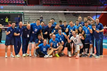 Odbojkaši Slovenije u polufinalu Evropskog prvenstva Odbojkaši Slovenije u polufinalu Evropskog prvenstva