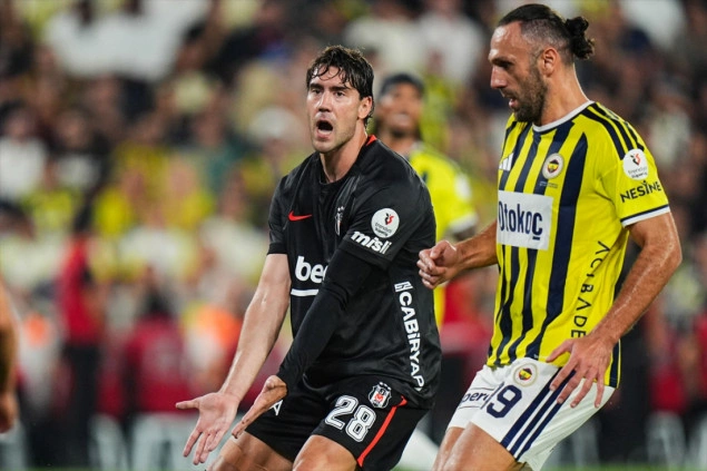 Turska: Dušan Vlahović na disciplinskoj komisiji nakon burnog derbija u Istanbulu