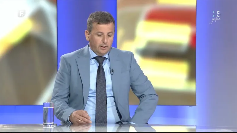 Stojković: Dodik će se suočiti s istragama u Srbiji; Vukanović: On je prošlost